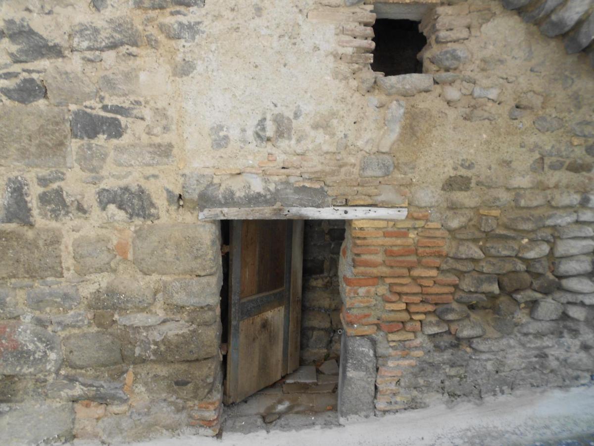 Alloggio Turistico Rizzuto - Centro Storico Bracciano  Bagian luar foto